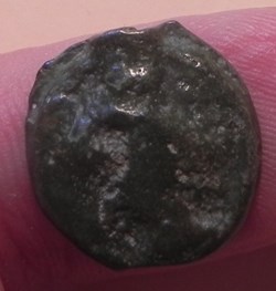 potin Turons à la tête diabolique. monnaie d'inspiration lunaire