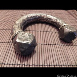 Bracelet / manille-monnaie en argent