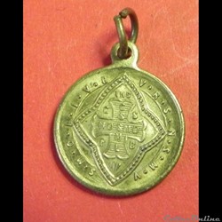 La médaille de Saint Benoît. 19éme S