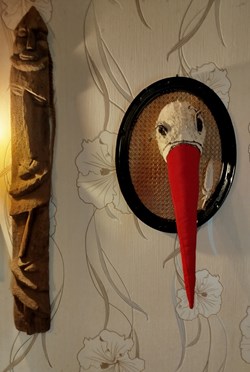 Cigogne . créatrice : BRIJ Villa Marla Besançon Sculpture zoomorphe Tête d'oiseau en tissu
