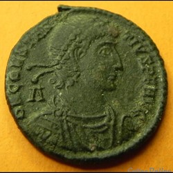 CONSTANCE II HOC SIGNO VICTOR ERIS