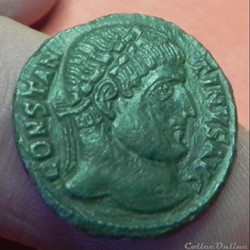 Constantin I PROVIDENTIAE AVGG  (porte  de camp)  Constantinus