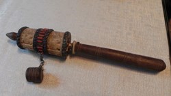 moulin à prière tibétain  os et perles.