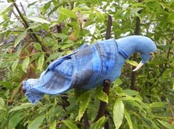 Sculpture zoomorphe d'oiseau en tissu