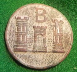 Insigne de col US ARMY du génie. B TROIS TOURS US Armée Période 1910-1930