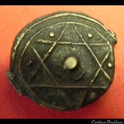 1 falus ou fel sans date et une étoile sur chaque face