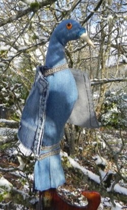 Sculpture zoomorphe oiseau en tissu