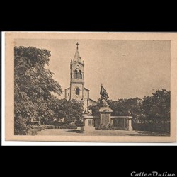 carte postale de  Sétif place du monument et l'Eglise    F.M