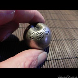 monnaie lingot d'argent de 172 gr plié en boule LAOS type de la contre-marque  ARROW HEAD