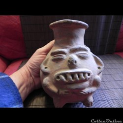 VASE ANTHROPOMORPHE