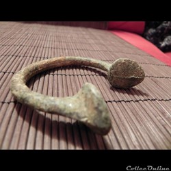manille-monnaie de Birmingham zone Sahel .Manilla-bronze-slave-bracelet