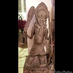 statue  d'un roi du BENIN