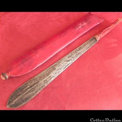 Kénya (Masaï, Samburu), lame en acier  manche bois et cuir