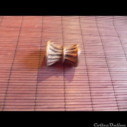 poids à or figuratif instrument de musique