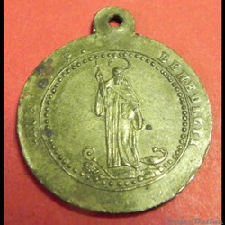 La médaille de Saint Benoît. 19éme S