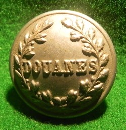 bouton  DOUANES  21  PARIS A.M & Cie   M