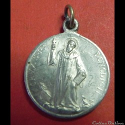 médaille de saint benoit