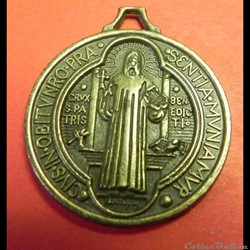 médaille de Saint Benoit
