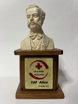Busto Henry Dunant 100 años de Cruz Roja Mexicana