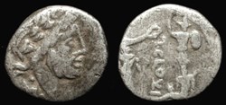 T CLOULIS ROMAN REPUBLIC; GENS CLOULIA AR Quinarius