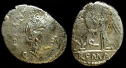 C. EGNATULEIUS ROMAN REPUBLIC; GENS EGNATULEIUS AR Quinarius