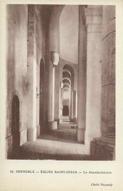24. Grenoble-Eglise Saint Joseph-Le déambulatoire