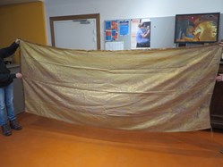Nappe d'autel dorée