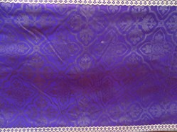 Nappe d'autel violette