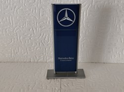 Totem Mercedes-benz