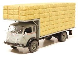 RENAULT R4220 FAINEANT