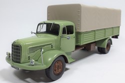 MERCEDES-BENZ L325 PRITCHENWAGEN
