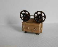 - Projecteur doré