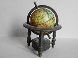 Globe