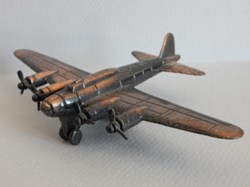 Avion B 17 Flying