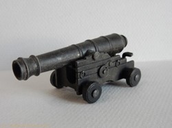 Canon Naval
