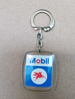 Porte-clé\pétrolier\Mobil