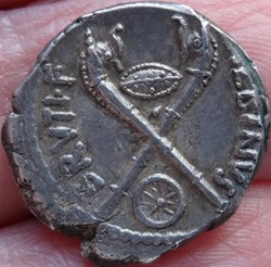 Denier Junius Brutus Albinus Denarius