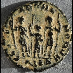 Ae4 Honorius - Alexandrie RIC. 157