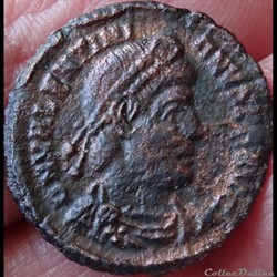 Ae3 Valentinien I - not in RIC. 14