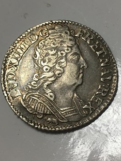 1/10 écu Louis XIV dit aux trois couronnes 1710/9 ? P DIJON