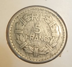 5 francs lavrillier alu 1945 "9 fermé"