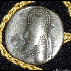 GOTARZES I - AR Drachm de 3,82g et 18,92 mm de diamètre.