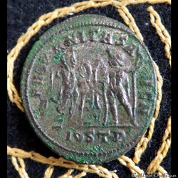 MAXENCE - Follis de 6,60g et 24/26mm de diamètre.