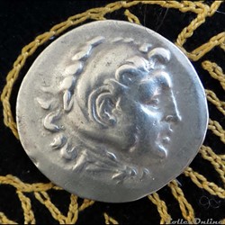 Alexandre le Grand Posthume - Tétradrachme de 16,75g et 33,80mm de diamètre.