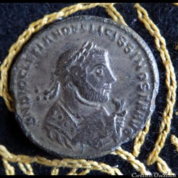 DIOCLETIEN - Follis de 7,51g et 27mm de diamètre.