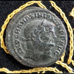 MAXIMIEN "Herculius" - Follis de 11,30g et 26,85 de diamètre.