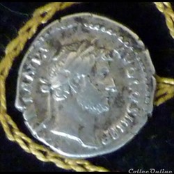 HADRIEN - AR Denier de 3,07g et 17 mm de diamètre.