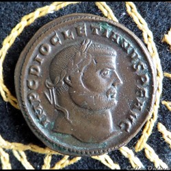 DIOCLETIEN - Follis de 10,14g et 26mm de diamètre.