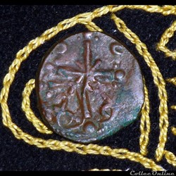 NICEPHORE III BOTANIATES - Follis de 3,60g et 22 mm de diamètre.