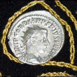 GORDIEN III - Antoninien de 4,5g et 22/24 mm de diamètre